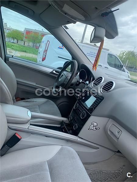 Usado Mercedes ML320 224 CV (164 kW) 2006 Negro SUV