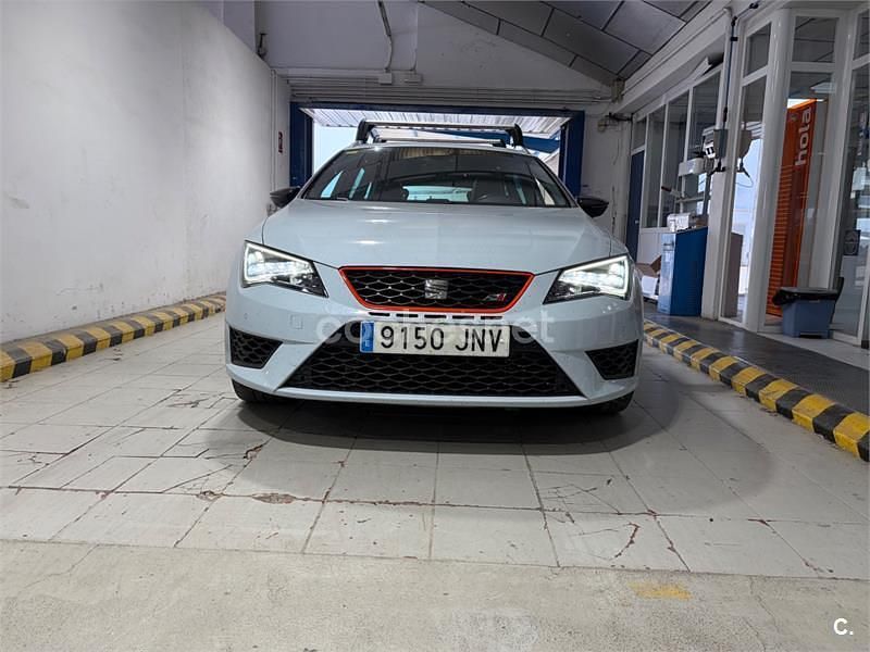 Usado Seat Leon ST CUPRA 290 CV (213 kW) 2016 Gris / plata Familiar