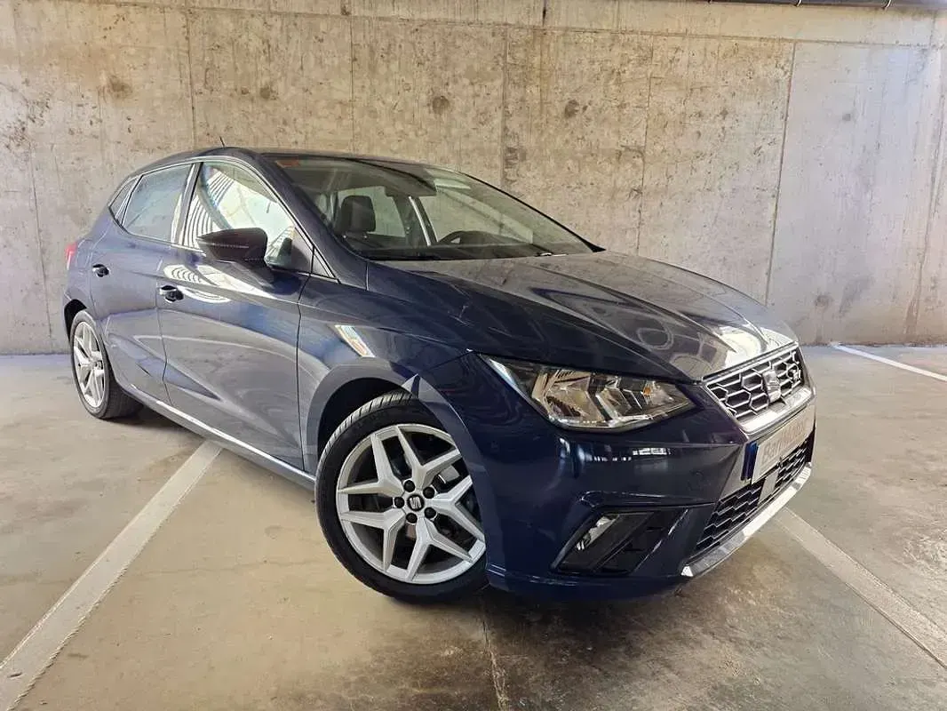 Usado Seat Ibiza FR 115 CV (84 kW) 2017 Azul Utilitario