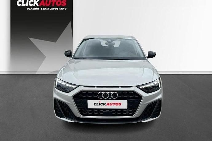 Usado Audi A1 Comfort 95 CV (69 kW) 2024 Rojo SUV