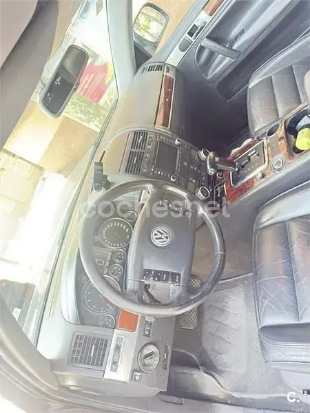 Usado VW Touareg 220 CV (161 kW) 2003 Negro SUV