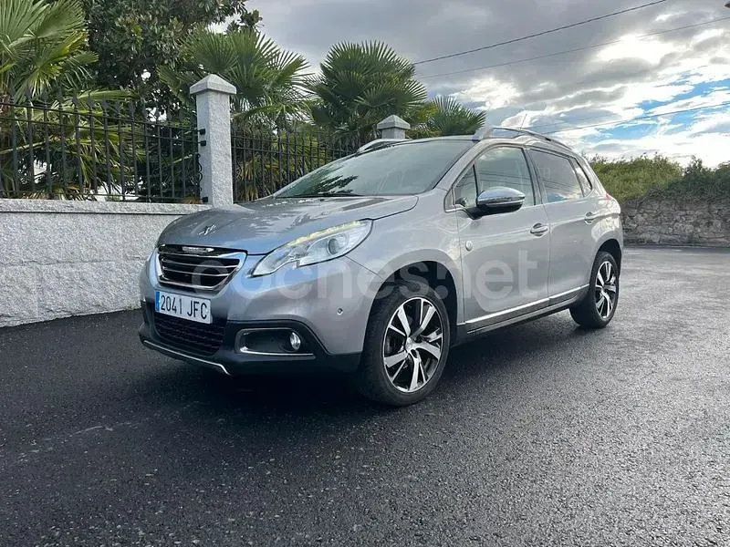 Usado Peugeot 2008 Style 82 CV (60 kW) 2016 Gris / plata SUV