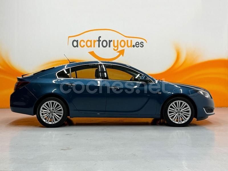 Usado Opel Insignia Eco 136 CV (100 kW) 2016 Azul Berlina