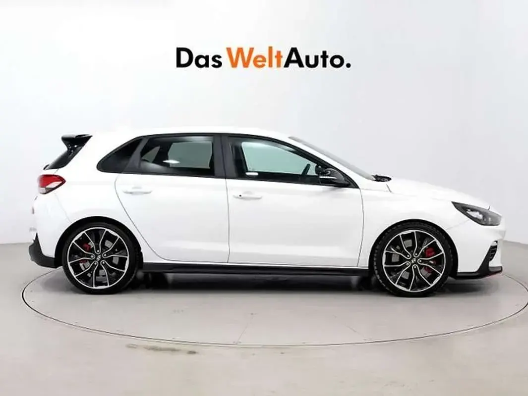 Usado Hyundai i30 250 CV (183 kW) 2018 Blanco Utilitario