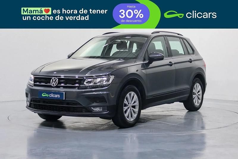 Usado VW Tiguan Edition 125 HP (91 kW) 2017 Cinzento SUV