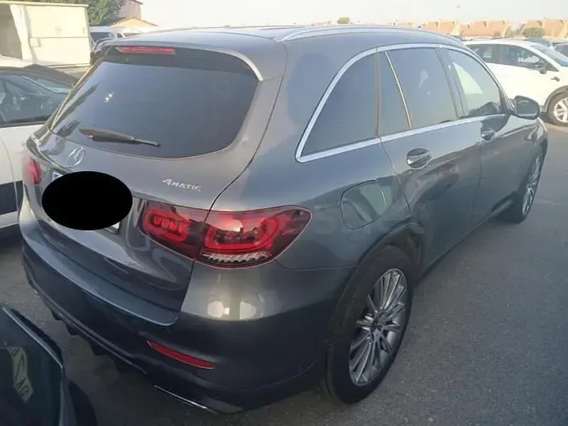 Usado Mercedes GLC200 163 CV (119 kW) 2022 Gris / plata SUV