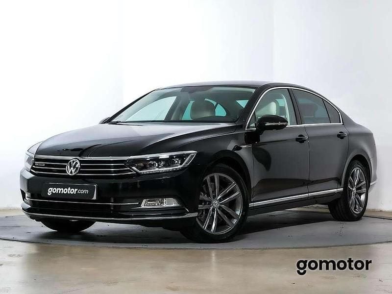 Negro Usado 2017 VW Passat Sportline Berlina | 18.990 € (Precio justo) - Imagen 1/4