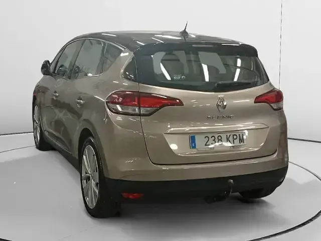 Usado Renault Scénic IV LIMITED 140 CV (102 kW) 2018 Beige Monovolumen