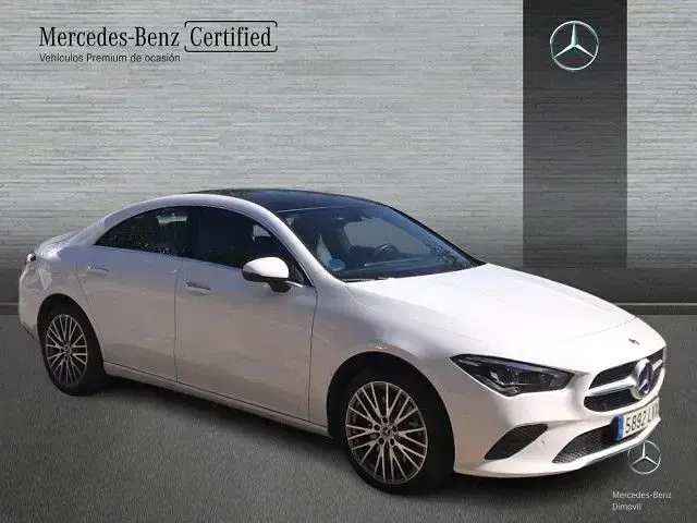 Usado Mercedes CLA250e 218 CV (160 kW) 2022 Blanco Coupe
