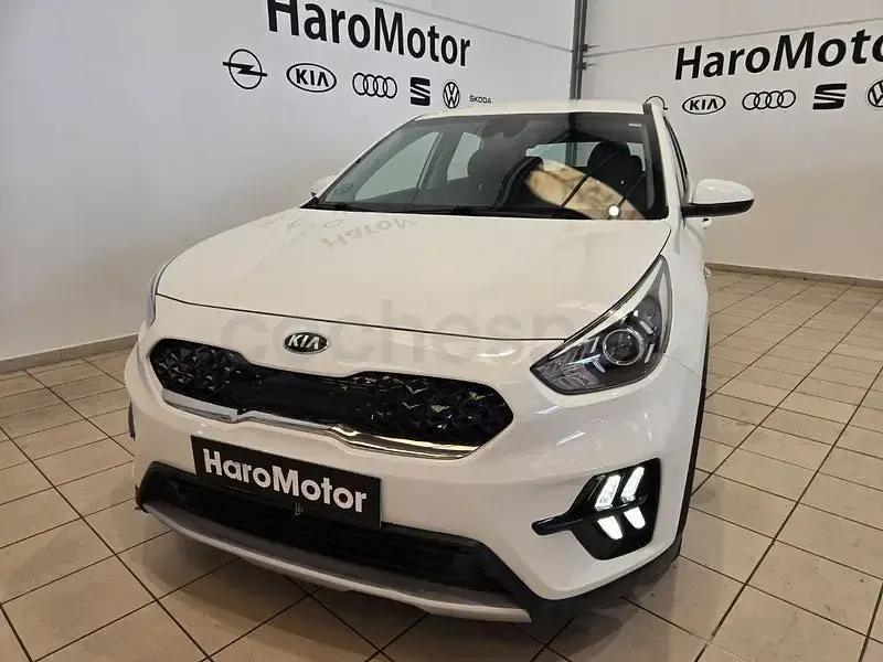 Usado Kia Niro 141 CV (103 kW) 2020 Blanco SUV