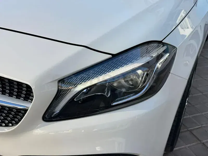 Usado Mercedes A200 136 CV (100 kW) 2017 Blanco Utilitario
