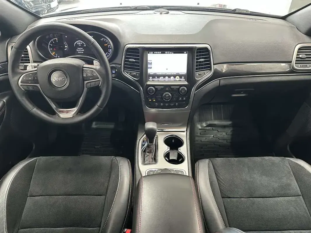Usado Jeep Grand Cherokee Trailhawk 250 CV (183 kW) 2018 Gris SUV