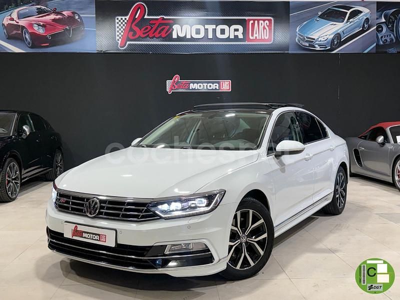 Blanco Usado 2018 VW Passat Advance Berlina | 17.990 € (Un poco caro) - Imagen 1/4