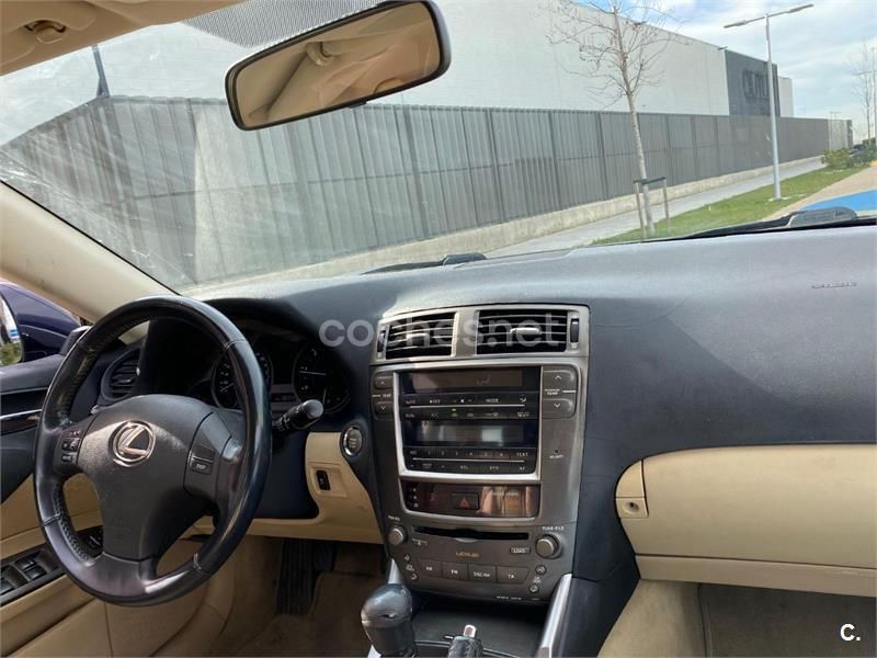 Beige Usado 2008 Lexus IS220d Luxury Line Berlina | 5600 € (Super precio) - Imagen 1/4