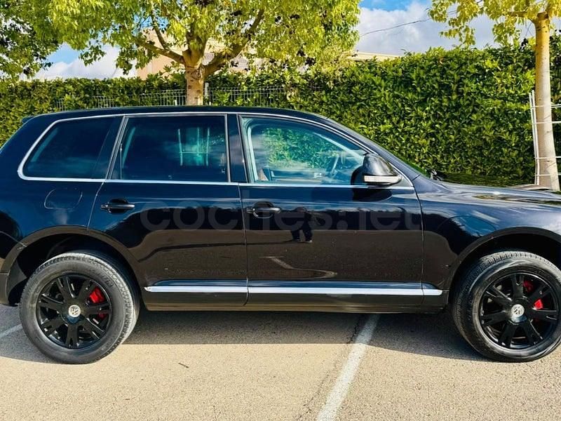 Usado VW Touareg Individual 240 CV (176 kW) 2008 Negro SUV