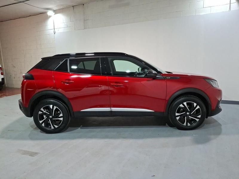Usado Peugeot 2008 GT 131 CV (96 kW) 2023 Rojo SUV
