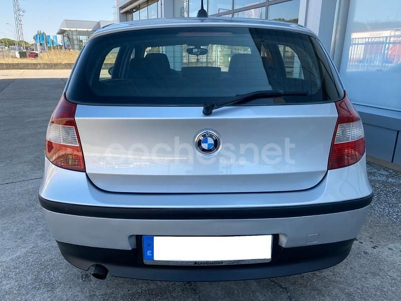 Usado BMW 116 115 CV (84 kW) 2005 Gris / plata Utilitario
