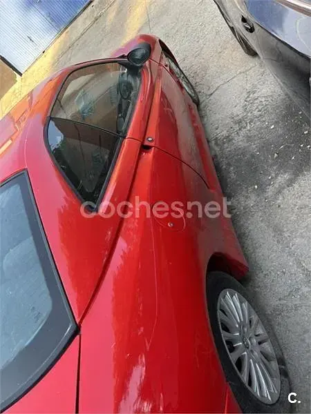 Usado Alfa Romeo GTV 144 CV (105 kW) 1999 Rojo Coupe