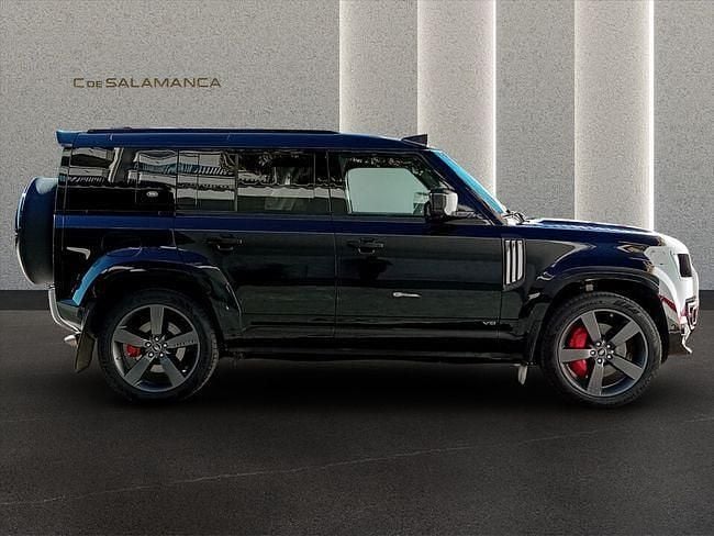 Usado Land Rover Defender 525 CV (386 kW) 2022 Negro metalizado SUV
