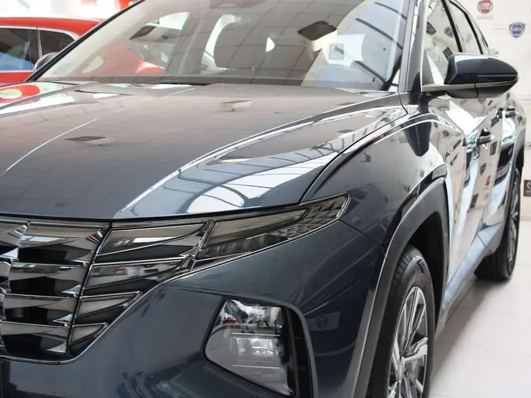 Usado Hyundai Tucson 116 CV (85 kW) 2024 Gris SUV