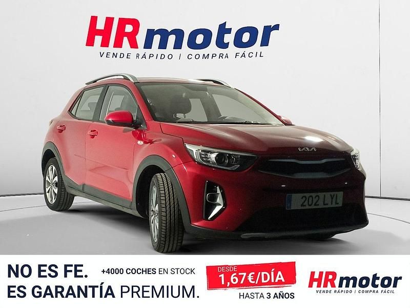Usado Kia Stonic 101 CV (74 kW) 2022 Rojo SUV