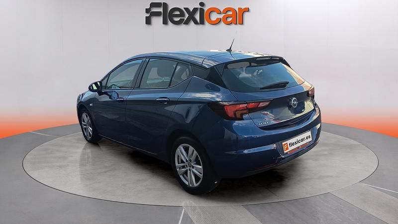Usado Opel Astra GS Line 131 CV (96 kW) 2020 Azul Berlina