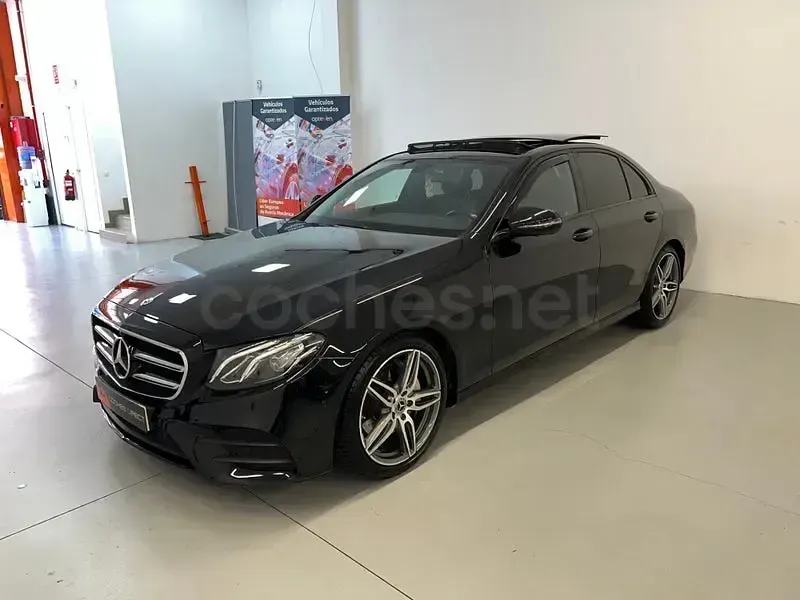 Usado Mercedes E220 194 CV (142 kW) 2018 Negro Berlina