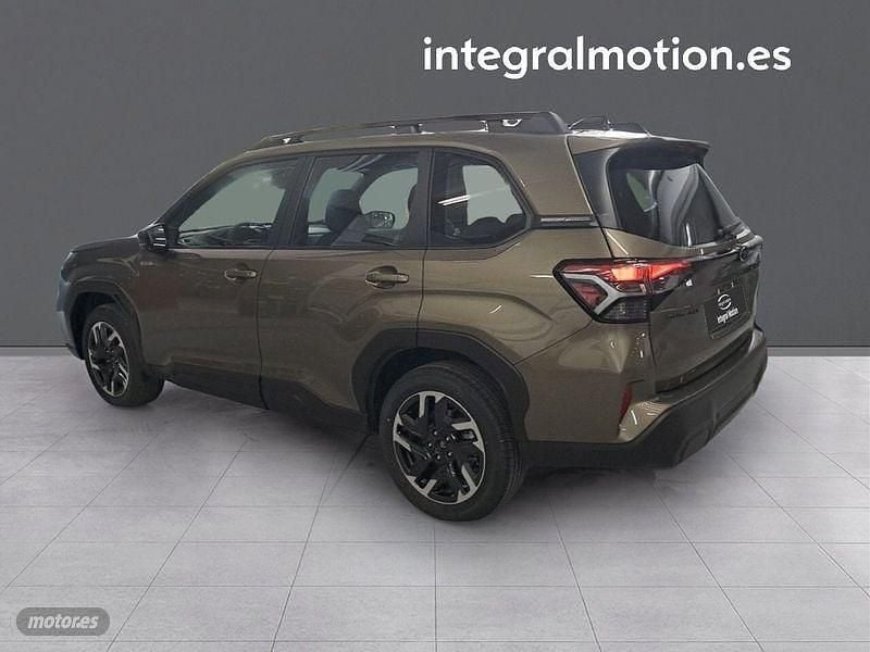 Nuevo Subaru Forester Active 152 CV (111 kW) 2025 Marrón SUV