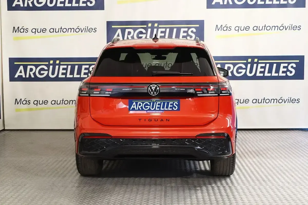 Usado VW ID.4 R-line 110 kW (150 CV) 2024 Rojo SUV