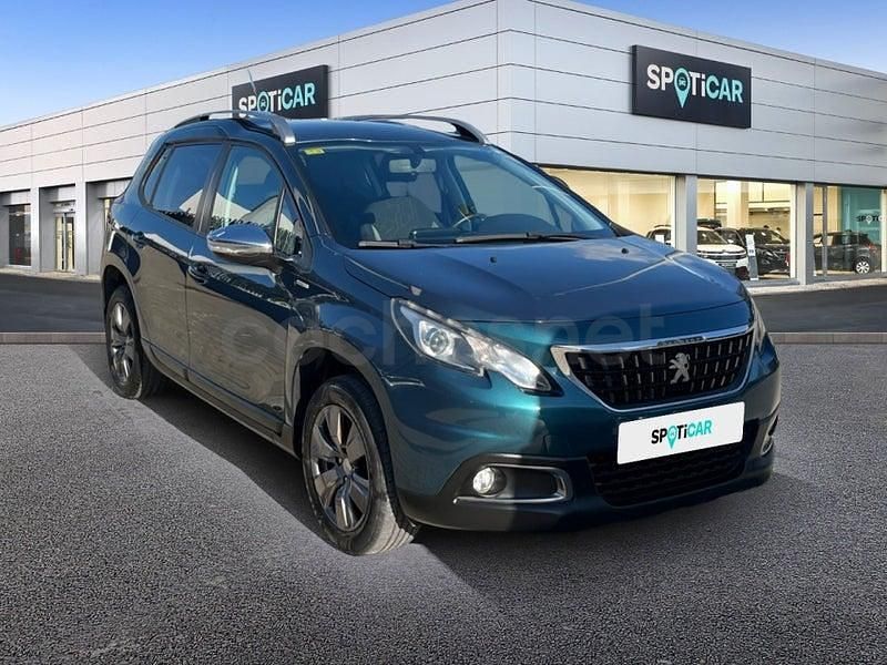 Usado Peugeot 2008 Style 82 CV (60 kW) 2018 Verde SUV