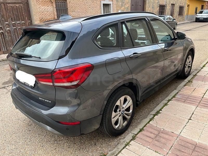 Usado BMW X1 Comfort Edition 220 CV (161 kW) 2022 Gris / plata SUV