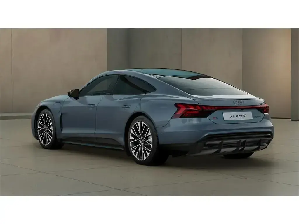 Nuevo Audi e-tron GT quattro 500 kW (680 CV) 2026 Gris Berlina