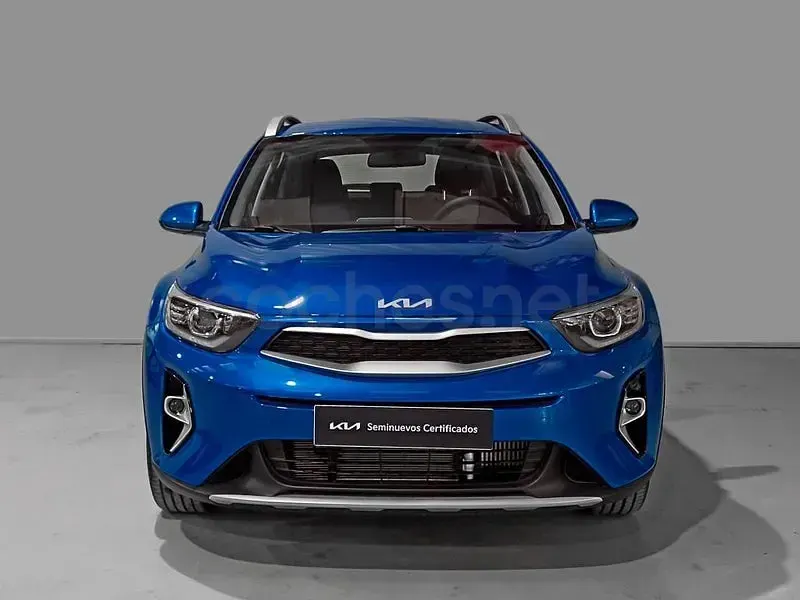 Usado Kia Stonic 100 CV (73 kW) 2025 Blanco SUV