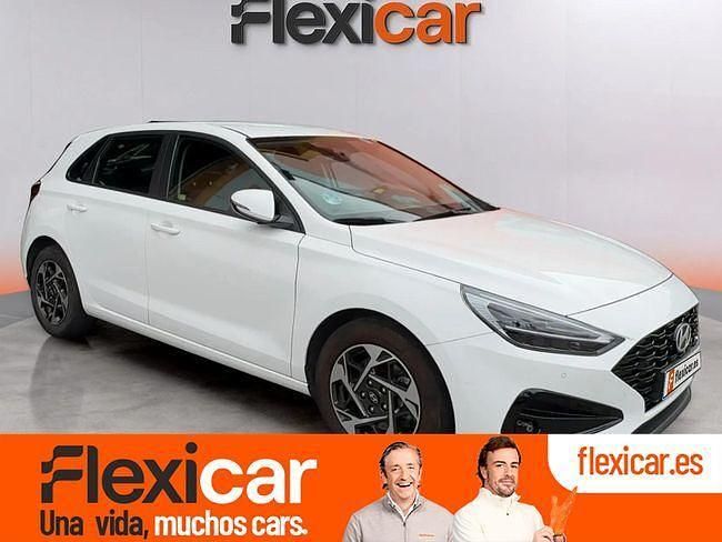Blanco Usado 2024 Hyundai i30 Berlina | 18.490 € (Buen precio) - Imagen 1/4