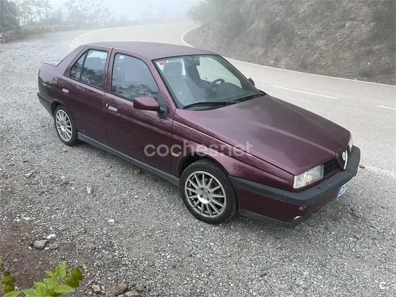 Usado Alfa Romeo 155 143 CV (105 kW) 1996 Granate Berlina