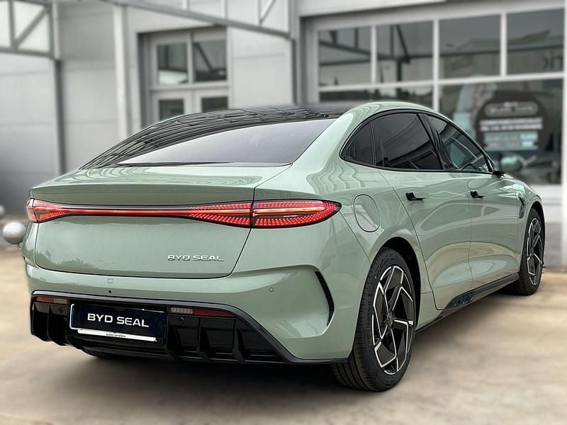 Usado BYD Seal Design 230 kW (313 CV) 2025 Verde Berlina