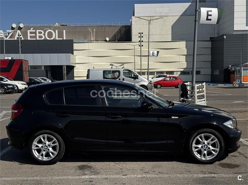 Usado BMW 118 150 CV (110 kW) 2008 Negro Utilitario