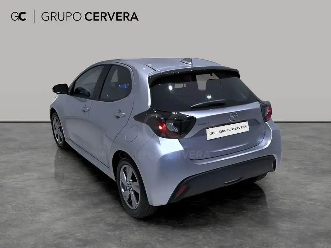 Nuevo Mazda 2 Exclusive-Line 116 CV (85 kW) 2026 Plateado Utilitario