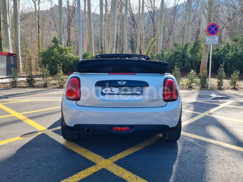 Usado Mini Cooper Cabriolet 136 CV (100 kW) 2017 Gris / plata Descapotable