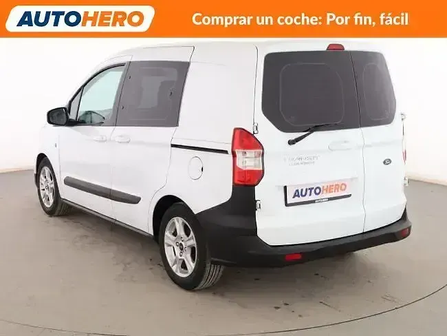 Usado Ford Tourneo Courier Trend 101 CV (74 kW) 2020 Blanco Monovolumen