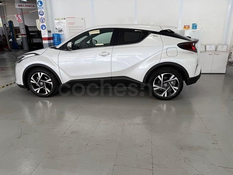 Usado Toyota C-HR Advance 122 CV (89 kW) 2022 Blanco SUV