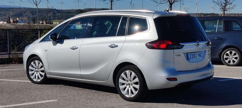 Usado Opel Zafira Tourer Excellence 131 CV (96 kW) 2012 Gris Monovolumen