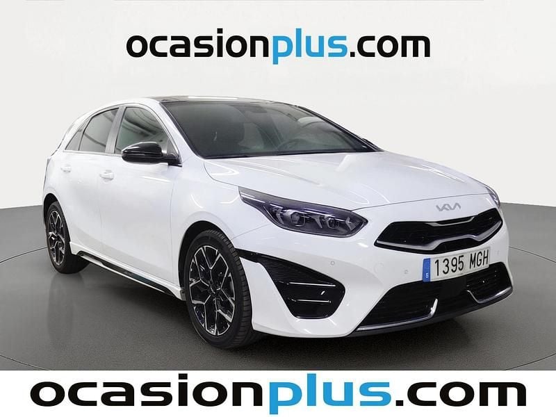 Usado Kia Ceed GT GT-Line 136 CV (100 kW) 2023 Blanco