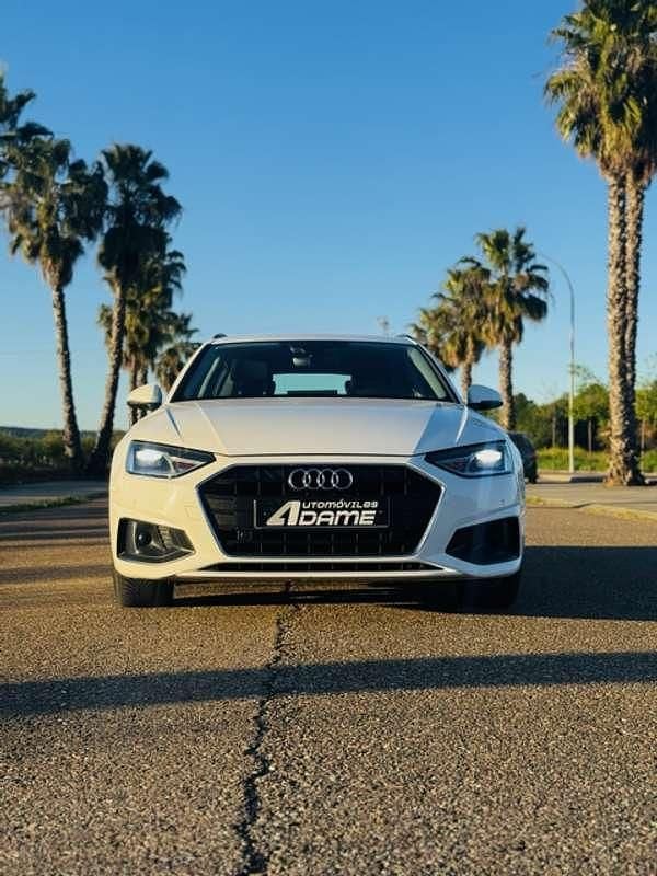 Usado Audi A4 Advanced 163 CV (119 kW) 2022 Blanco Familiar