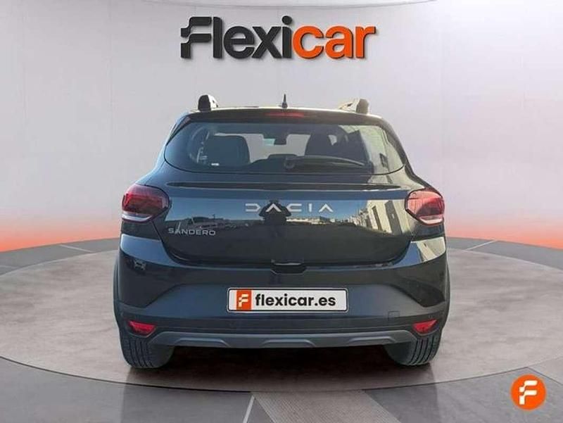 Usado Dacia Sandero Expression 101 CV (74 kW) 2025 Negro Utilitario
