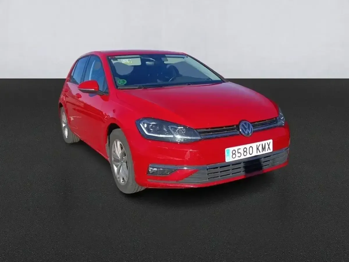Usado VW Golf VII Advance 150 CV (110 kW) 2018 Rojo
