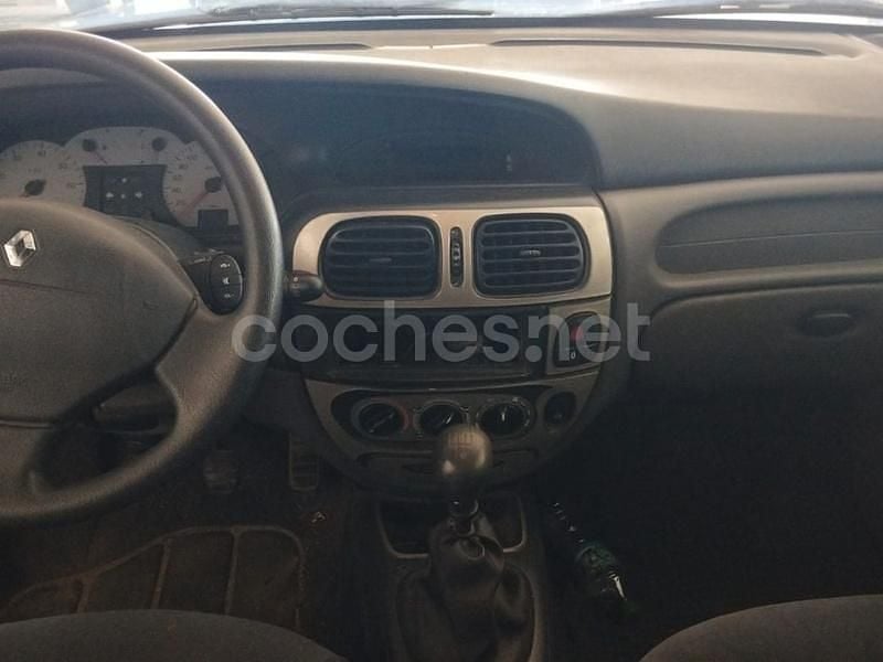 Azul Usado 2001 Renault Mégane Coupé Dynamique Coupe | 1499 € (Buen precio) - Imagen 1/4