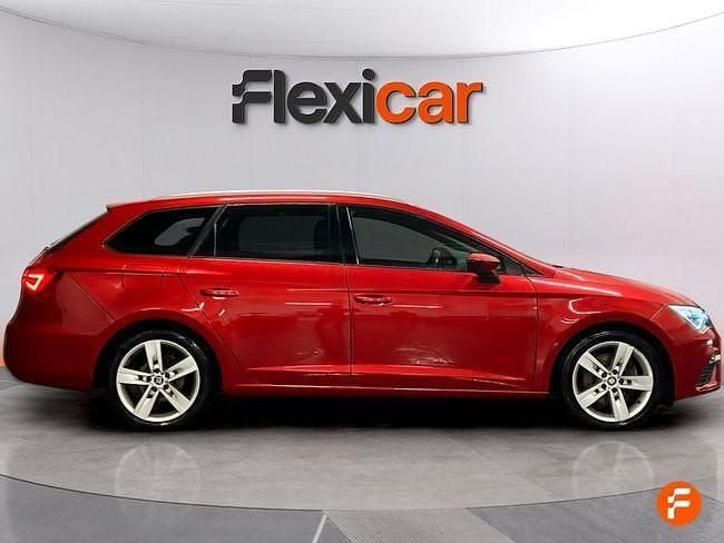 Usado Seat Leon Style 115 CV (84 kW) 2020 Rojo Berlina
