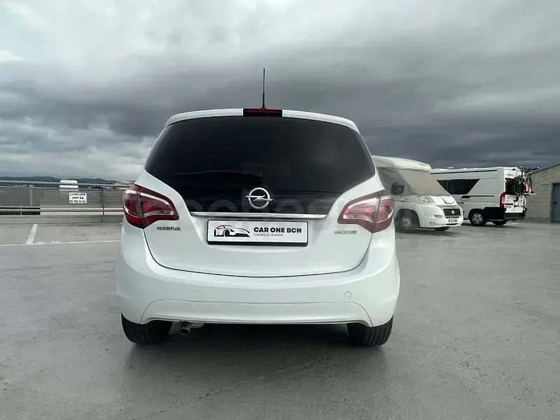 Usado Opel Meriva Selective 110 HP (80 kW) 2016 Branco Monovolume