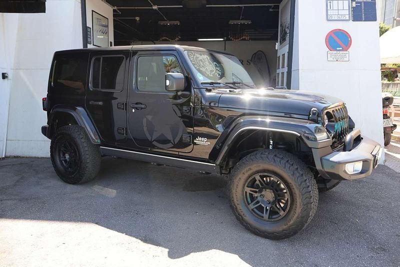 Usado Jeep Wrangler Sahara 268 CV (197 kW) 2021 Negro SUV